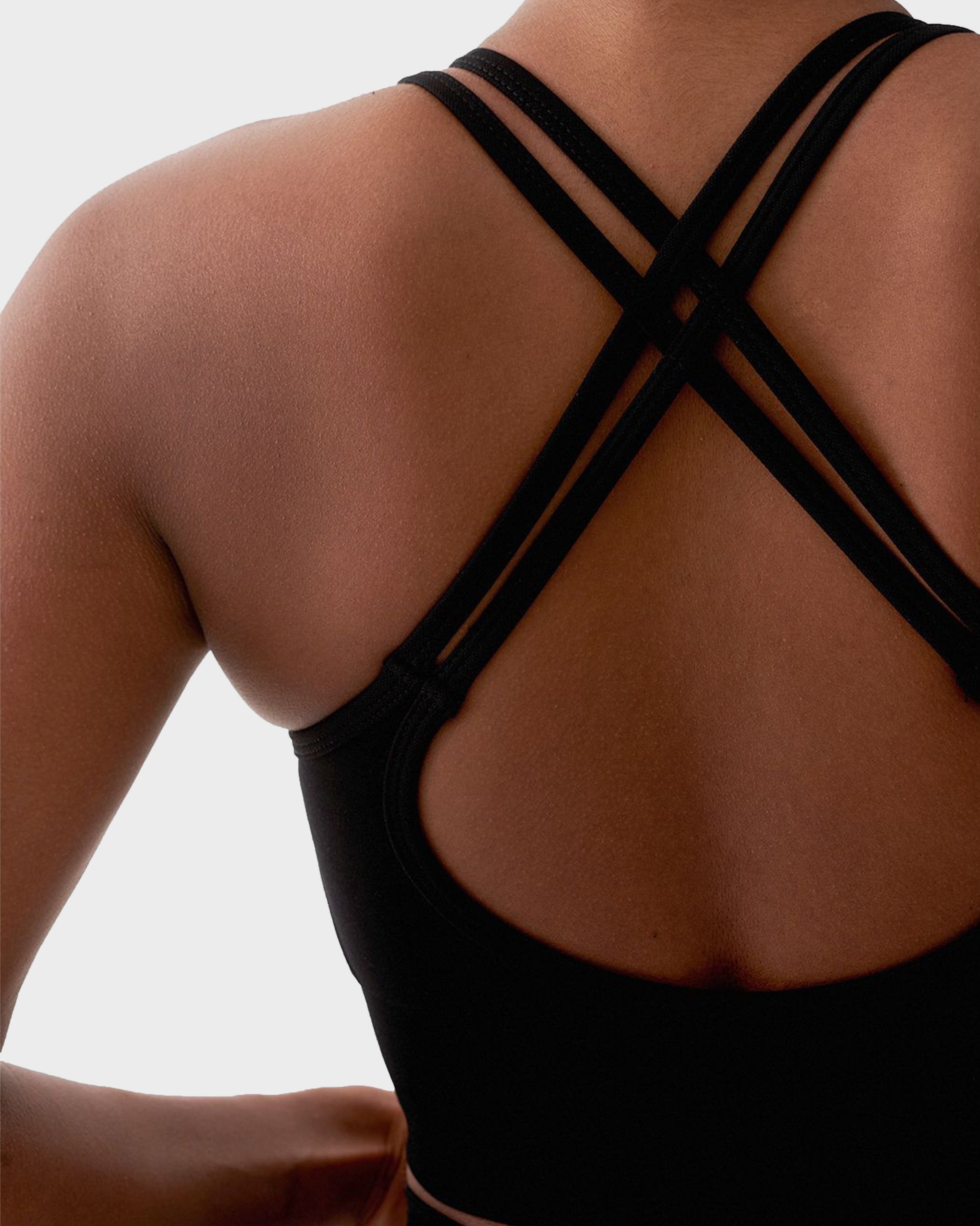 KATE SEAMLESS SPORTS BRA BLACK