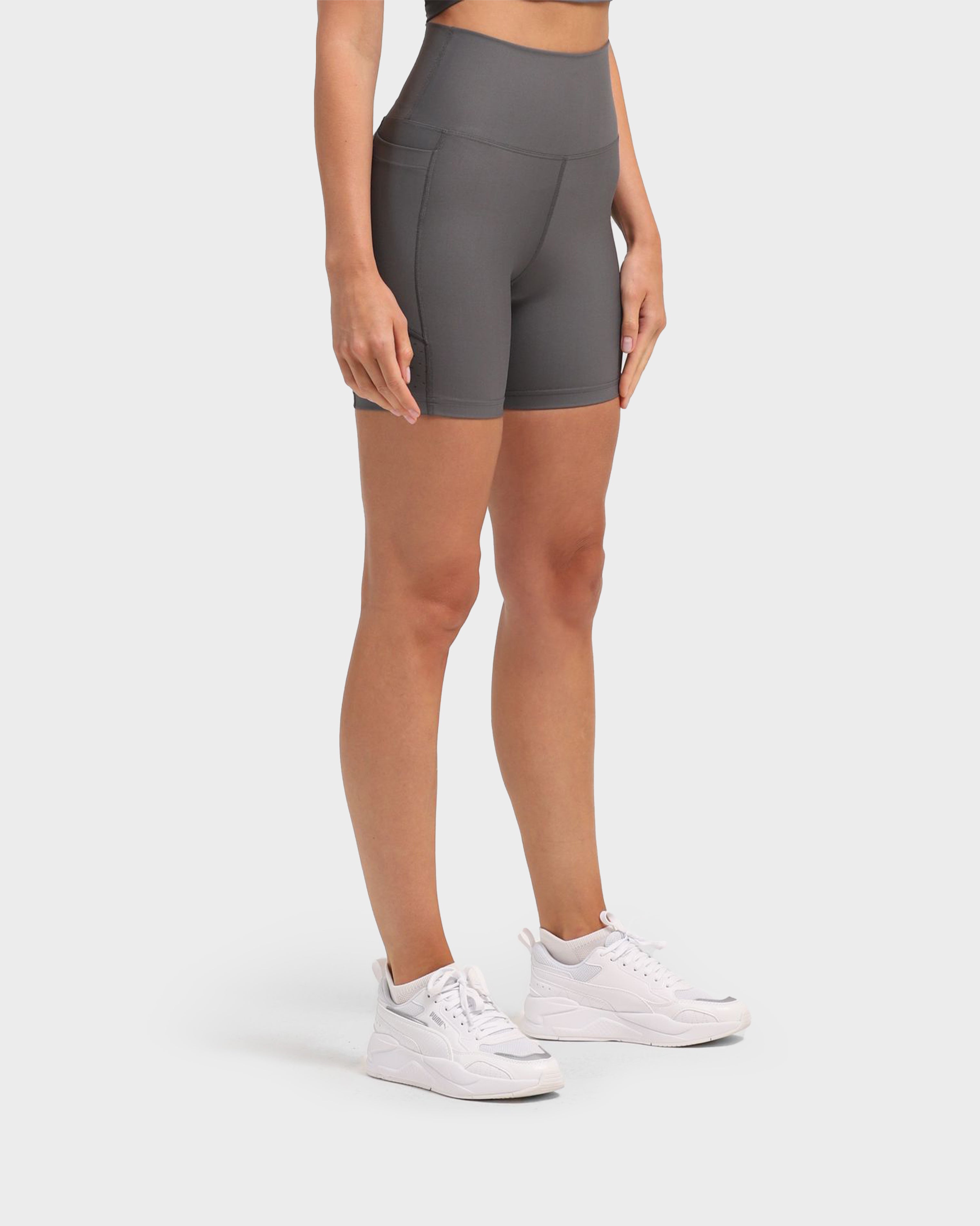 LASER-CUT POCKET SHORT TIGHTS D.GREY