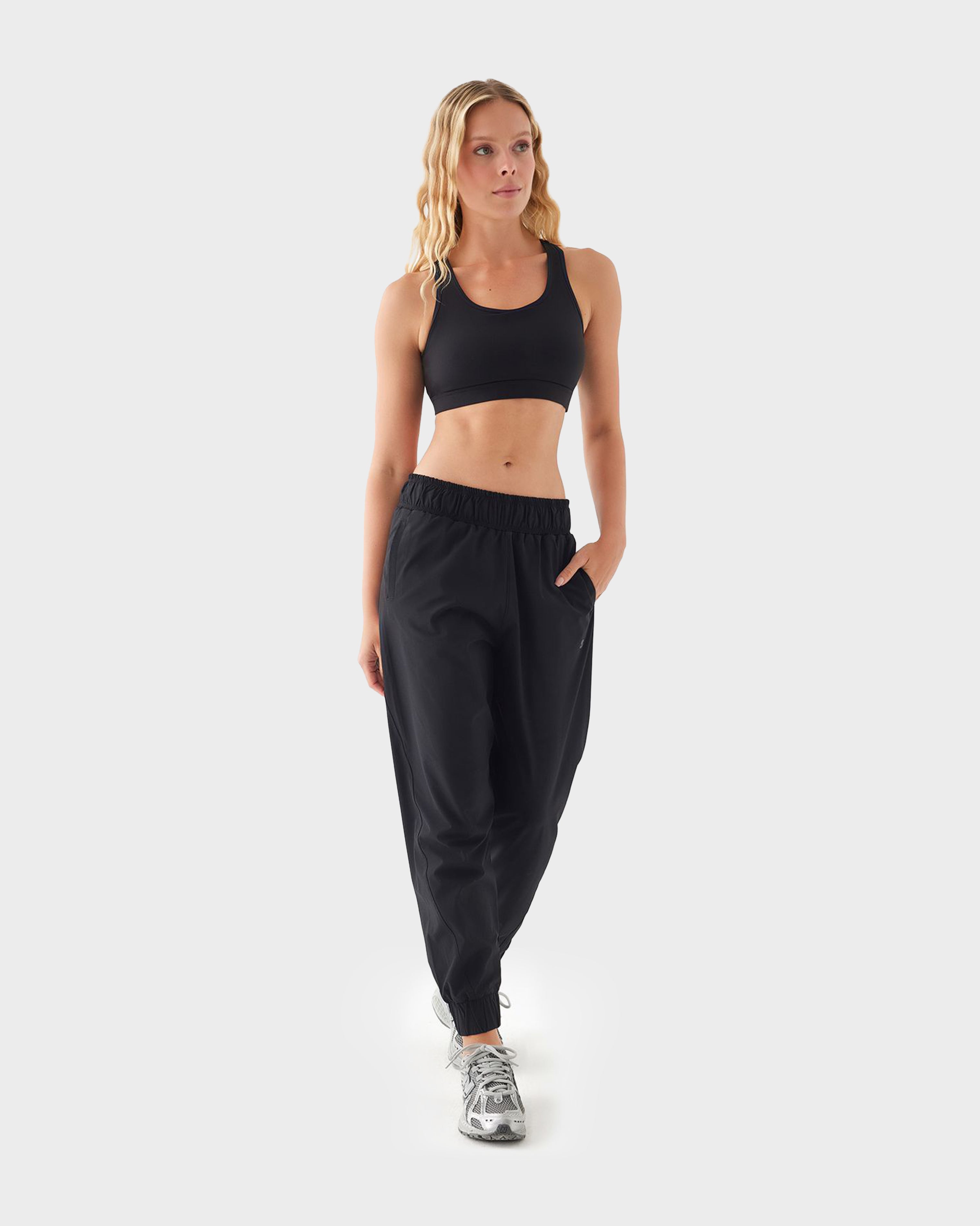 NOVA PARACHUTE SPORTS PANTS BLACK