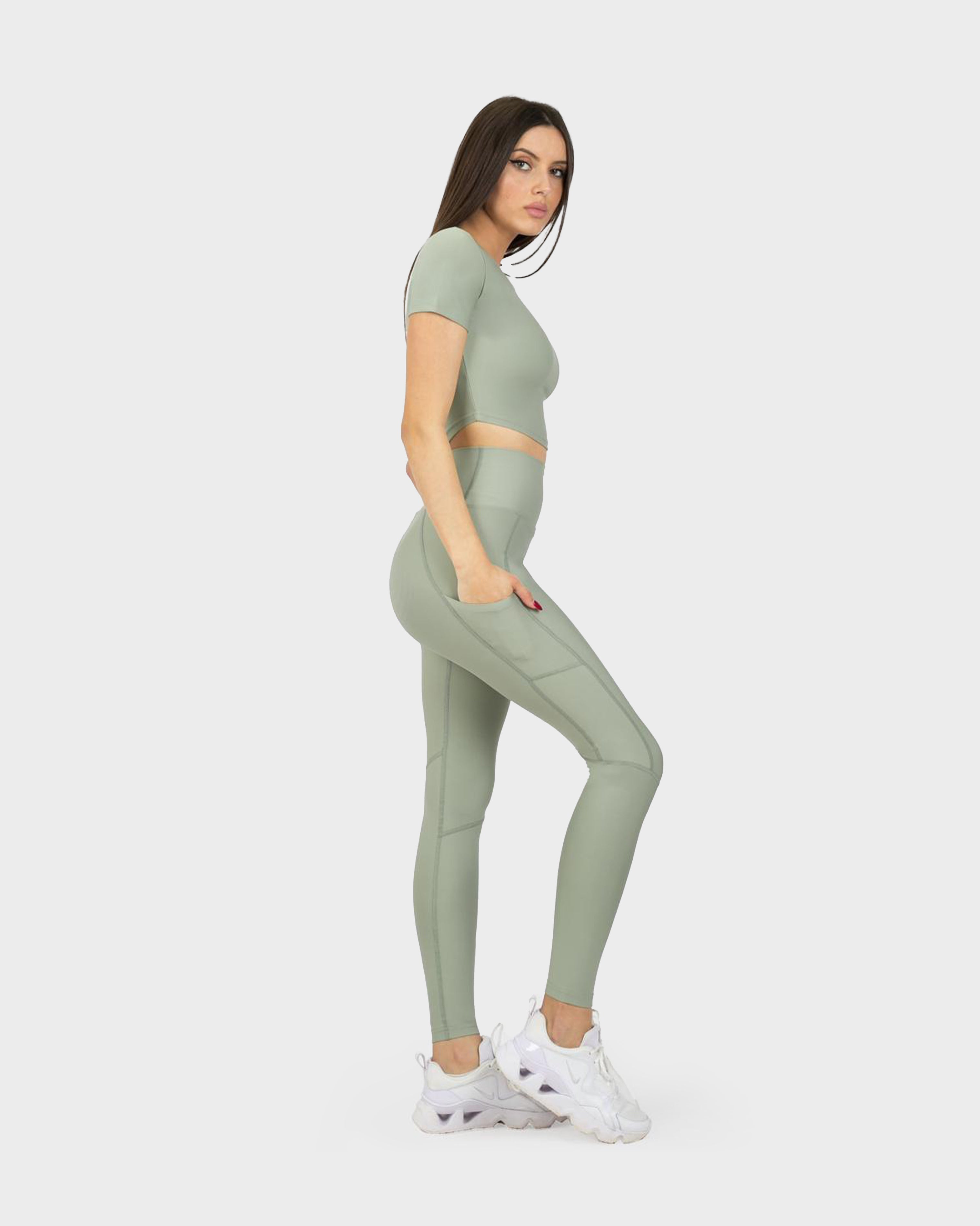 SPORTS SHORT SLEEVE CROP TOP L.GREEN