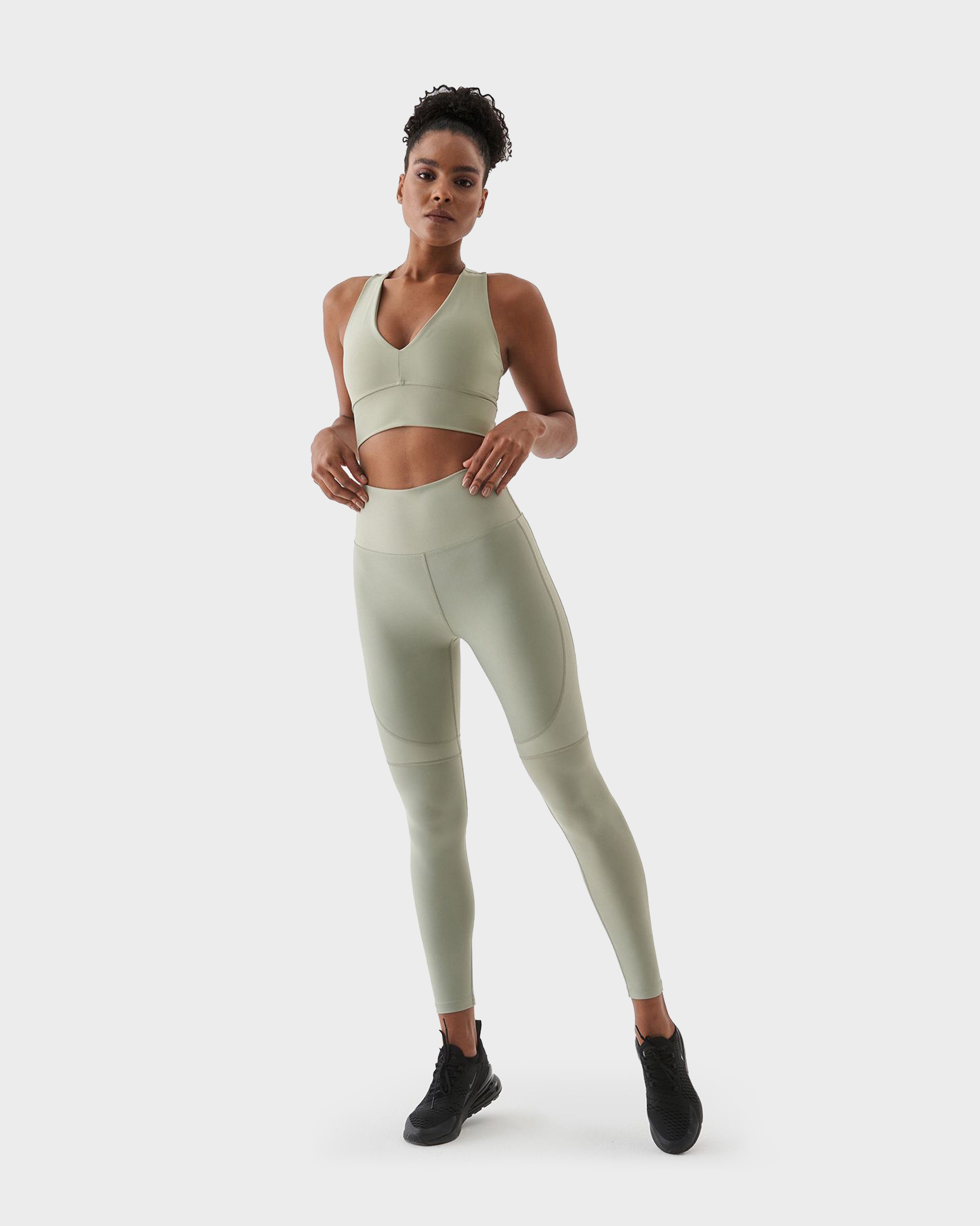 YVONNE BRIGHT LINE SPORTS LEGGING L.GREEN