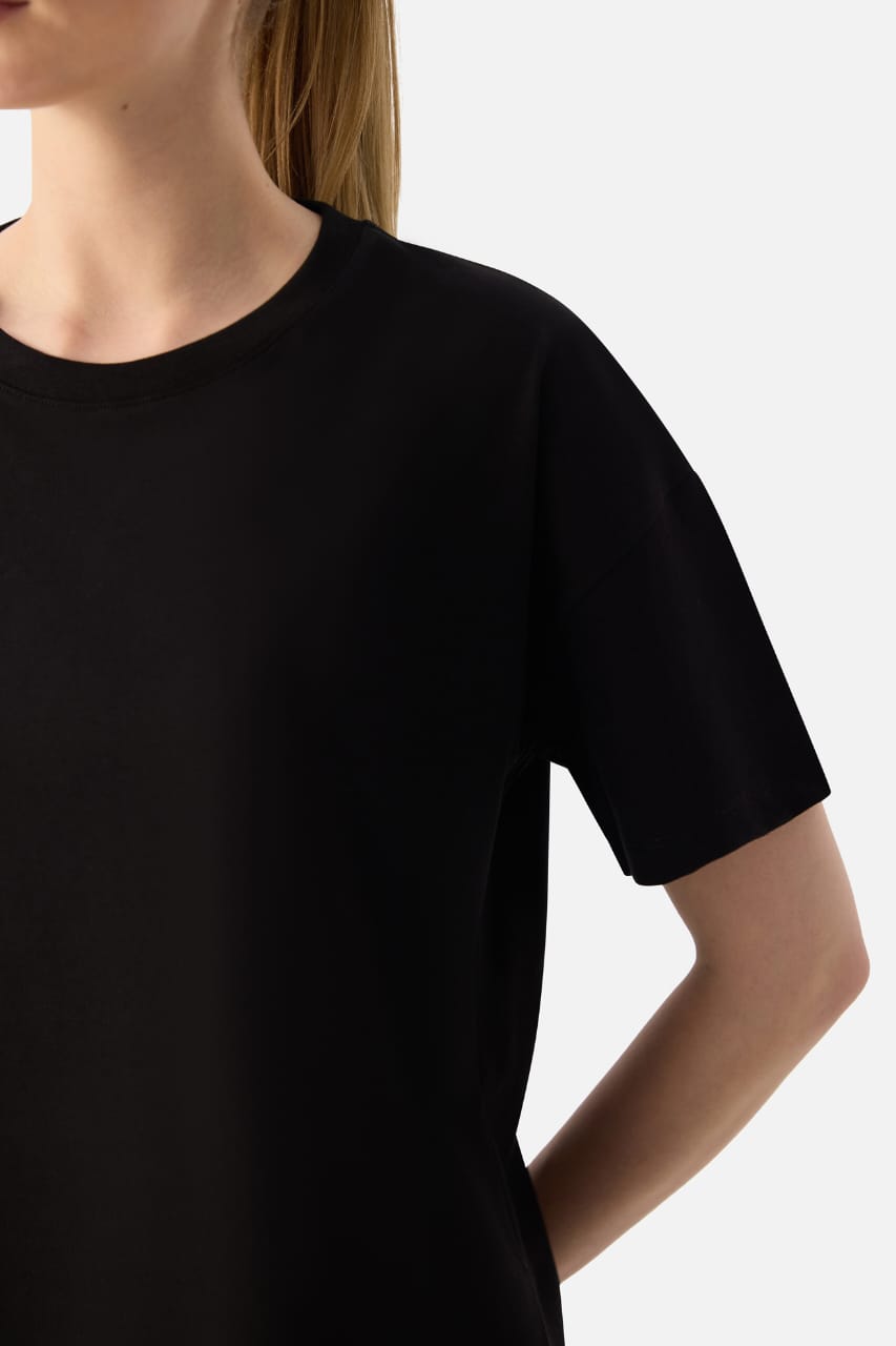 ELORA OVERSIZED TSRT BLACK